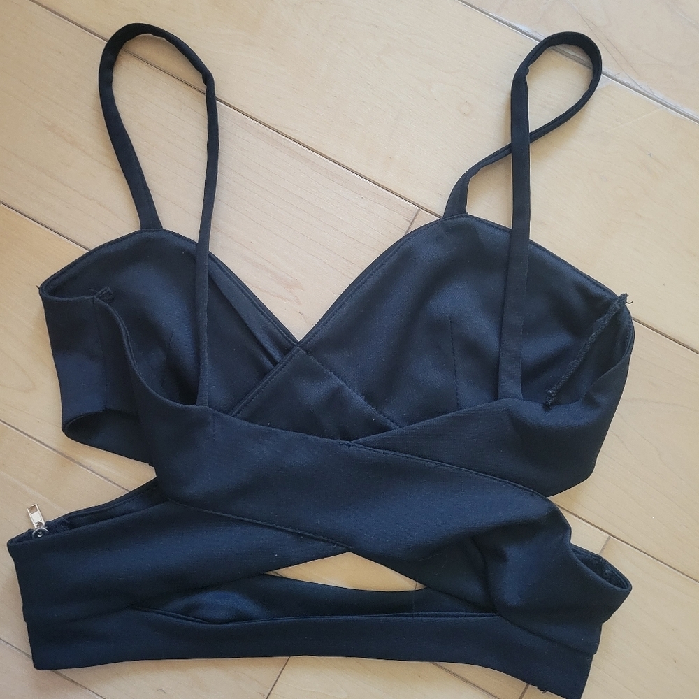 Persun Black Wrap Front Cutout Bralette Crop Top - Picture 3 of 5